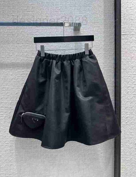 skirts designer 23 spring/summer girls' style letter triangle label solid wrap elastic waist a-line fluffy nylon skirt xtte, Black
skirts designer 23 spring/summer girls' style letter triangle label solid wrap elastic waist a-line fluffy nylon skirt xtte, Black