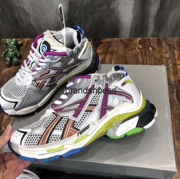 designers women men casual shoes paris runner 7.0 transmit sense retro trainers black white pink blue burgundy deconstruction sneakers joggi
designers women men casual shoes paris runner 7.0 transmit sense retro trainers black white pink blue burgundy deconstruction sneakers joggi