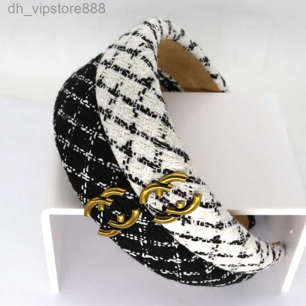 designer hairpin headbands elastic hair hoop handmade c-letter vintage style exaggerated personality temperament headband home1, Golden;silver
designer hairpin headbands elastic hair hoop handmade c-letter vintage style exaggerated personality temperament headband home1, Golden;silver