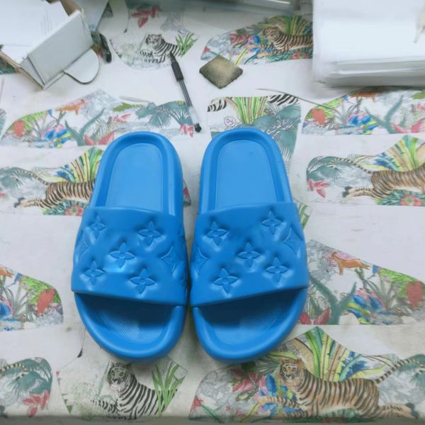 2023 summer new european and american men's casual sandals leather print patchwork fashion open-toe set sandals, Black
2023 summer new european and american men's casual sandals leather print patchwork fashion open-toe set sandals, Black