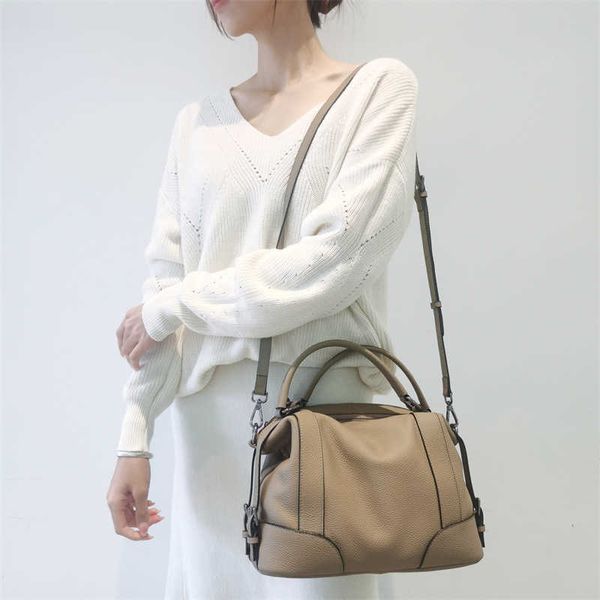 boston leather women's bag cowhide one shoulder handbag small premium bag women tote bag
boston leather women's bag cowhide one shoulder handbag small premium bag women tote bag