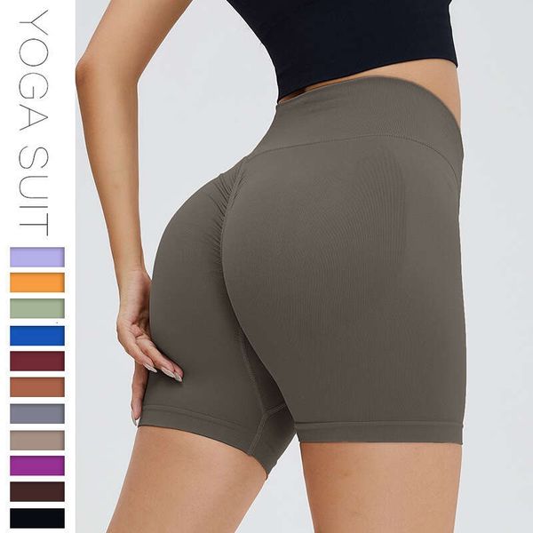seamless three piece fiess shorts women's high waist peach hip lifting sports shorts tight and quick dried yoga shorts
seamless three piece fiess shorts women's high waist peach hip lifting sports shorts tight and quick dried yoga shorts