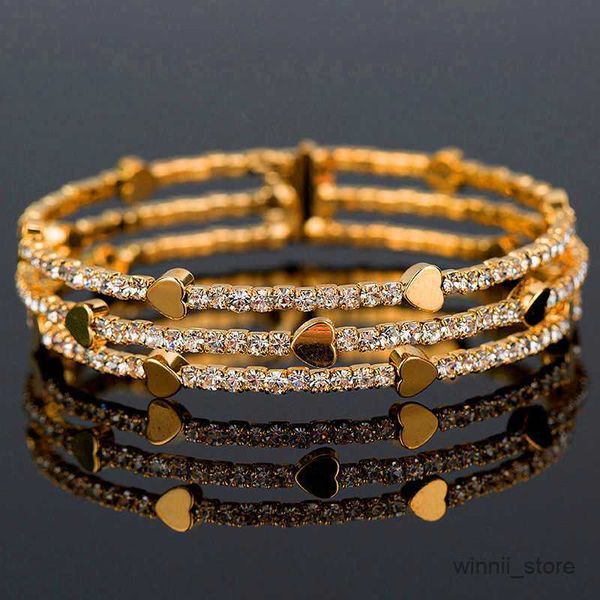 charm bracelets luxury female white round jewelry classic gold heart bracelets bangles for women wedding day gifts r230701, Golden;silver
charm bracelets luxury female white round jewelry classic gold heart bracelets bangles for women wedding day gifts r230701, Golden;silver