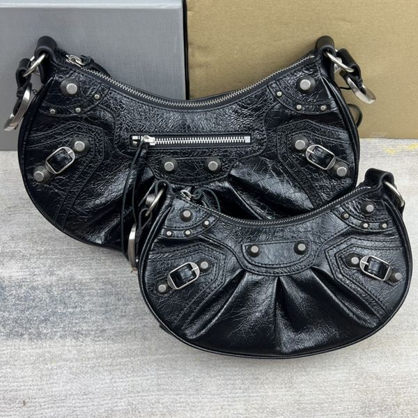 2023 women le cagole motorcycle shoulder bags luxury designers genuine leather crossbody clutch wallet purse pochette retro 7a quality
2023 women le cagole motorcycle shoulder bags luxury designers genuine leather crossbody clutch wallet purse pochette retro 7a quality