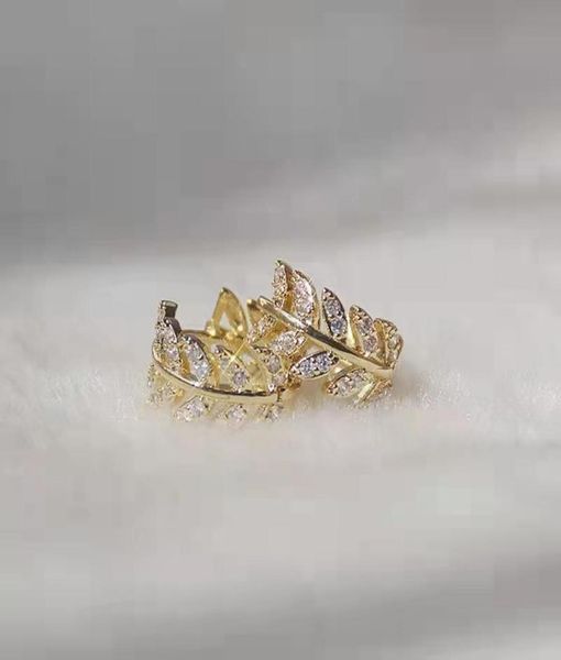 jewelry designer huggies hoop willow olive leaves earrings gold platedcircle beauty small for women teen girls cubic zirconia hoop4817098, Golden;silver
jewelry designer huggies hoop willow olive leaves earrings gold platedcircle beauty small for women teen girls cubic zirconia hoop4817098, Golden;silver