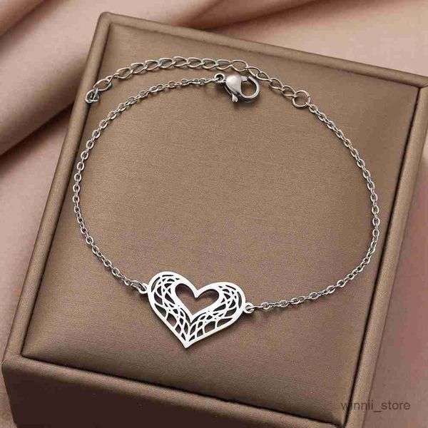 charm bracelets stainless steel bracelets delicate pattern heart pendant chains fashion charms bracelet for women jewelry party fine gift r2, Golden;silver
charm bracelets stainless steel bracelets delicate pattern heart pendant chains fashion charms bracelet for women jewelry party fine gift r2, Golden;silver