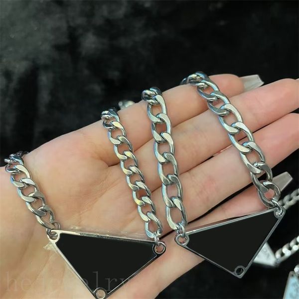 classic luxury chain plated silver necklace metal simple punk letter enamel symbole durable triangle dainty aesthetic designer necklaces ico
classic luxury chain plated silver necklace metal simple punk letter enamel symbole durable triangle dainty aesthetic designer necklaces ico