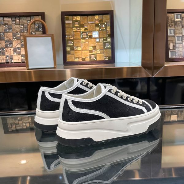 2023 new thick soled canvas women's shoes fashion embroidery increase casual shoes platform sole board shoes, Black
2023 new thick soled canvas women's shoes fashion embroidery increase casual shoes platform sole board shoes, Black