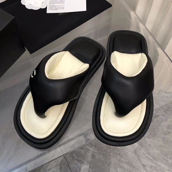 designer candy color slippers summer bread flip-flops sandal comfort slides luxury women sandal fashion flat bottom leisure beach shoes slip, Black
designer candy color slippers summer bread flip-flops sandal comfort slides luxury women sandal fashion flat bottom leisure beach shoes slip, Black