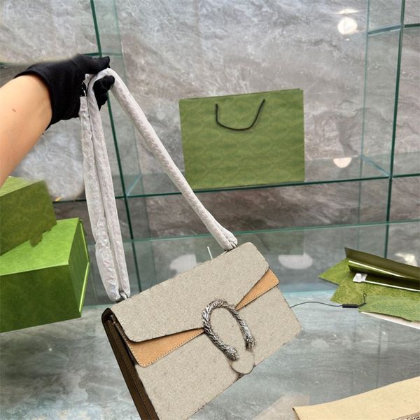 woman luxury handbag designer bag trendy borsa with unique plated silver strap shoulder bag pin buckle flap cover tikotk hip hop punk style
woman luxury handbag designer bag trendy borsa with unique plated silver strap shoulder bag pin buckle flap cover tikotk hip hop punk style