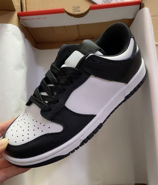 classic white black panda casual flat shoes fashion genuine leather low lace-up sneakers for men women jogging trainers 36-45
classic white black panda casual flat shoes fashion genuine leather low lace-up sneakers for men women jogging trainers 36-45