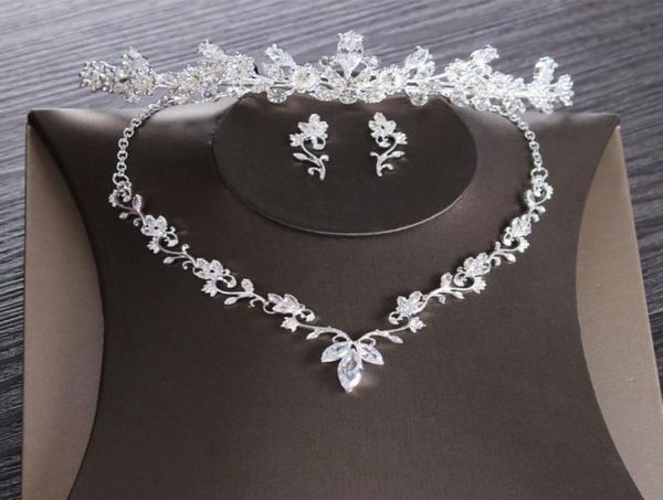luxury cubic zircon leaf bridal jewelry set wedding jewelry set diadem tiaras crown choker necklace earrings bijoux 2207184884831, Slivery;golden
luxury cubic zircon leaf bridal jewelry set wedding jewelry set diadem tiaras crown choker necklace earrings bijoux 2207184884831, Slivery;golden
