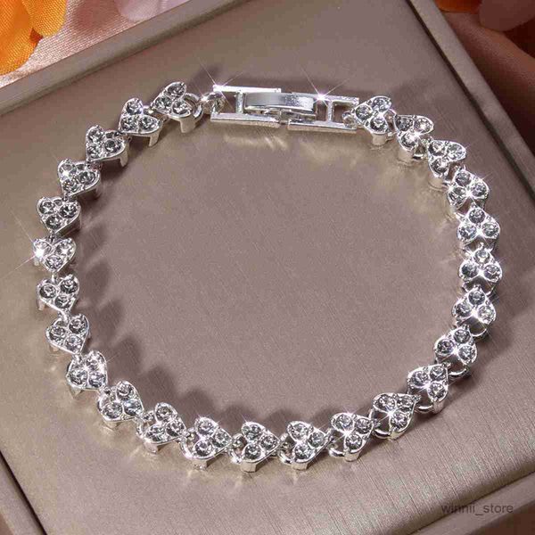 charm bracelets fashion sparkly heart beaded bracelet for women shiny adjustable alloy hand gift jewelry r230701, Golden;silver
charm bracelets fashion sparkly heart beaded bracelet for women shiny adjustable alloy hand gift jewelry r230701, Golden;silver
