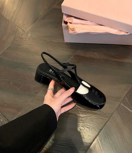 twilight love amiu diamonds with round toe thick heels mary jane shoes women's single, Black
twilight love amiu diamonds with round toe thick heels mary jane shoes women's single, Black