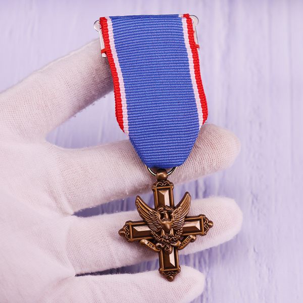 pins brooches the distinguished service cross army u.s. military award medal for honor badge 230630, Gray
pins brooches the distinguished service cross army u.s. military award medal for honor badge 230630, Gray