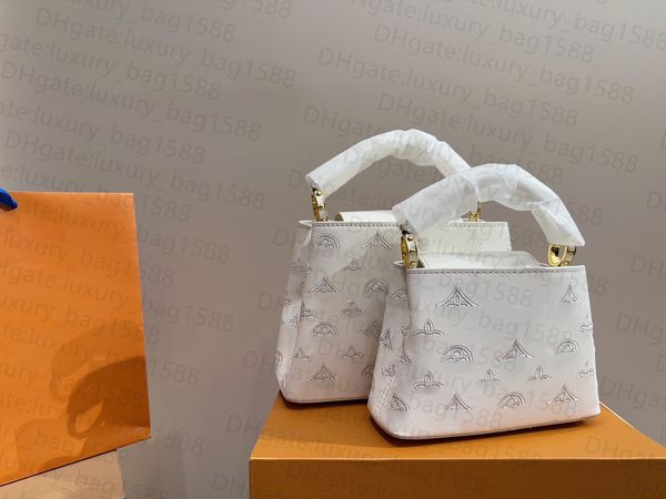 embroidery bag tote capsines mirror quality 7a genuine leather flap bag women one shoulder handbag luxury classic magnetic metal buckle luxu
embroidery bag tote capsines mirror quality 7a genuine leather flap bag women one shoulder handbag luxury classic magnetic metal buckle luxu