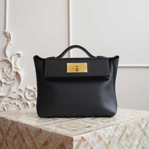 designer h home 2424 tote bags mini2424 21 mini bag pomari 6 pure manual wax stitching black original leather with real logo
designer h home 2424 tote bags mini2424 21 mini bag pomari 6 pure manual wax stitching black original leather with real logo
