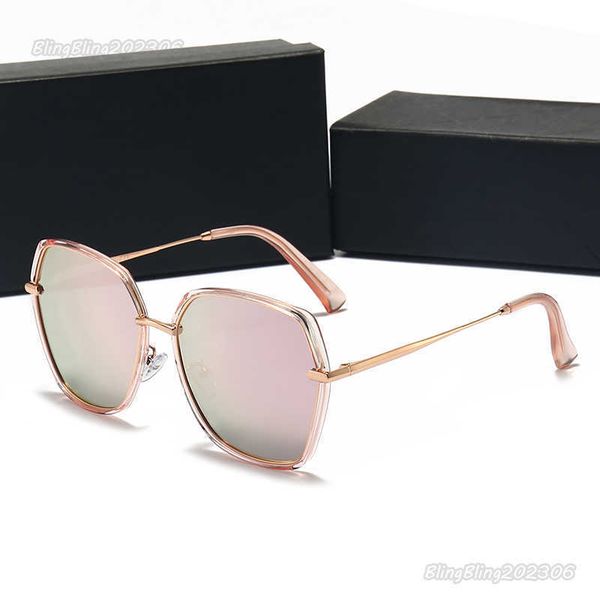 fashion designer sunglasses man woman luxury sun glasses rectangle goggle adumbral color full frame optional quality, White;black
fashion designer sunglasses man woman luxury sun glasses rectangle goggle adumbral color full frame optional quality, White;black
