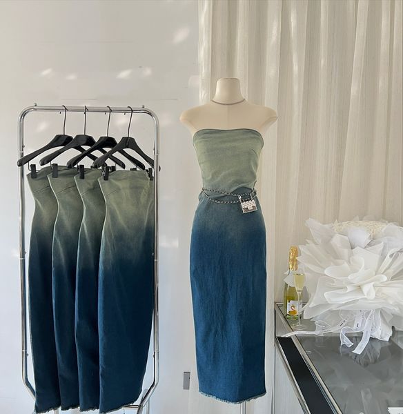 urban dresses stretch gradient color sleeveless slim denim dress for women lady streetwear summer strapless bodycon long 230630, White;black
urban dresses stretch gradient color sleeveless slim denim dress for women lady streetwear summer strapless bodycon long 230630, White;black