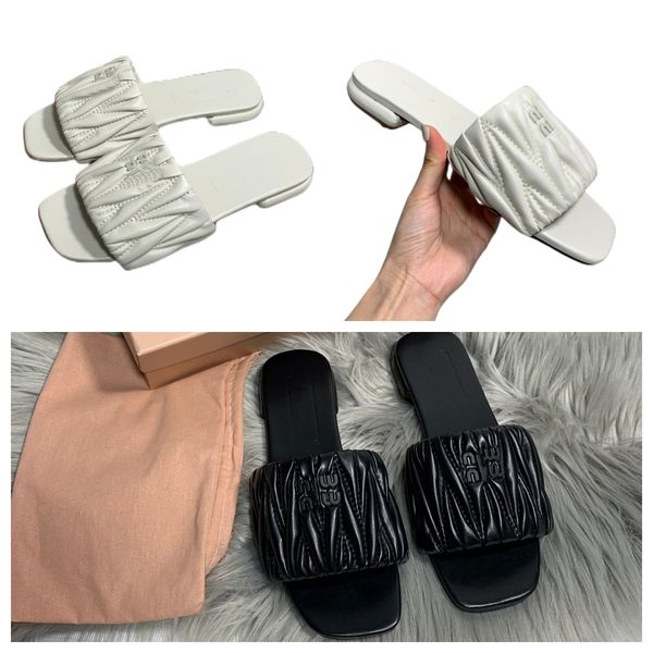 designer womans slipper woman mm sandal famous gold buckle summer beach head slider leather flat belt buckle sandals l bath with box size 35, Black
designer womans slipper woman mm sandal famous gold buckle summer beach head slider leather flat belt buckle sandals l bath with box size 35, Black