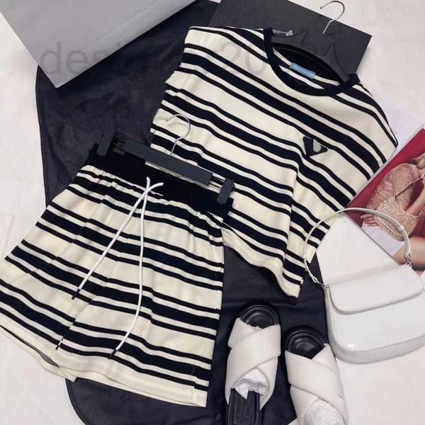 women's two piece pants designer 23 spring/summer fashion letter triangle label sweetheart sleeveless t-shirt contrast stripe shorts se, White
women's two piece pants designer 23 spring/summer fashion letter triangle label sweetheart sleeveless t-shirt contrast stripe shorts se, White