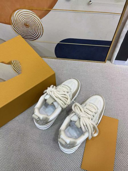 2023 leather big bread shoes vintage daddy thick sole couple small white shoes national trend brand sports skateboard shoes for men and wome
2023 leather big bread shoes vintage daddy thick sole couple small white shoes national trend brand sports skateboard shoes for men and wome