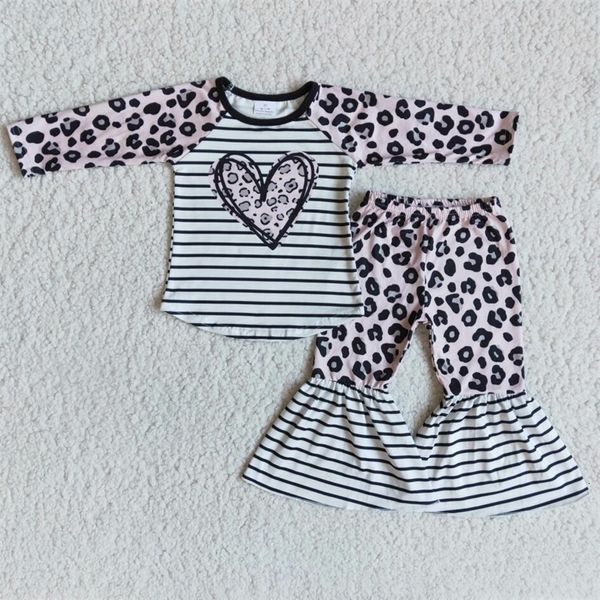 clothing sets valentine's day pink heart tshirt rts wholesale boutique baby bell bottom pants children clothes baby girl 230630, White
clothing sets valentine's day pink heart tshirt rts wholesale boutique baby bell bottom pants children clothes baby girl 230630, White