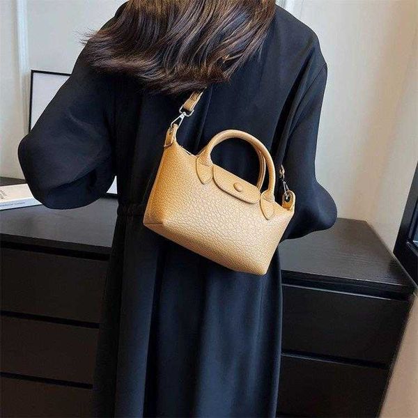 internet celebrity fashion small square bag ins casual new niche texture solid color crossbody women's bag foreign style shoulder bag
internet celebrity fashion small square bag ins casual new niche texture solid color crossbody women's bag foreign style shoulder bag