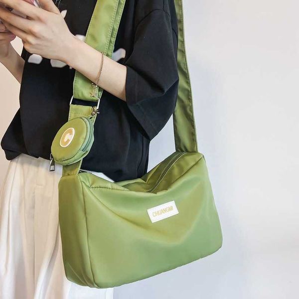 women's bag new girls' large capacity pillow bag leisure sports shoulder bag student street versatile crossbody bag
women's bag new girls' large capacity pillow bag leisure sports shoulder bag student street versatile crossbody bag