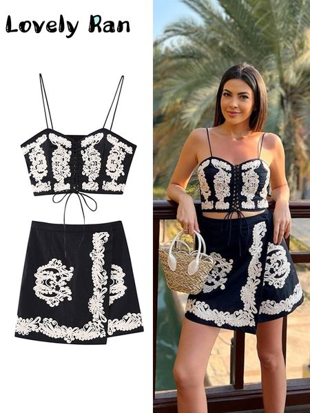 two piece dress embroidery short skirts set 2023 summer baddie set female croppd chic asymmetrical mini outfits 230630, White
two piece dress embroidery short skirts set 2023 summer baddie set female croppd chic asymmetrical mini outfits 230630, White