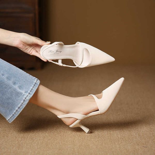 lady sandals 699-63 baotou slim heel for women summer new pointed hollow with high heels, Black
lady sandals 699-63 baotou slim heel for women summer new pointed hollow with high heels, Black