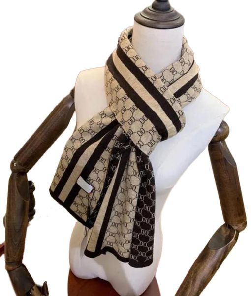 Echarpe scarf Man designers Designer Cashmere Scarf Men Women Winter Scarves Ladies Shawls Big Letter Wraps Pattern Wool High Quality Plaid
Echarpe scarf Man designers Designer Cashmere Scarf Men Women Winter Scarves Ladies Shawls Big Letter Wraps Pattern Wool High Quality Plaid