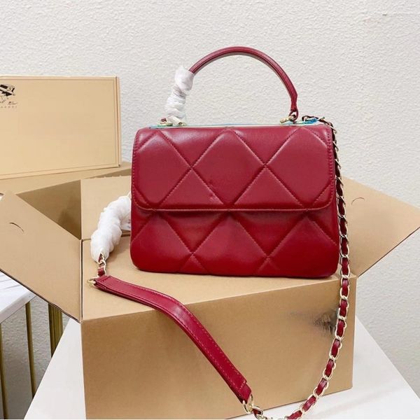 ten brand-name handbags women's handbags designer bag shoulder bag messenger bag hand zipper bag flip bag plaid wallet double letter fa
ten brand-name handbags women's handbags designer bag shoulder bag messenger bag hand zipper bag flip bag plaid wallet double letter fa