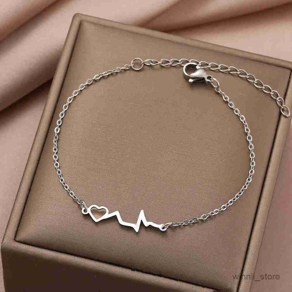 charm bracelets stainless steel bracelets simple lightning heart pendant chains fashion charms bracelet for women jewelry party wedding gift, Golden;silver
charm bracelets stainless steel bracelets simple lightning heart pendant chains fashion charms bracelet for women jewelry party wedding gift, Golden;silver