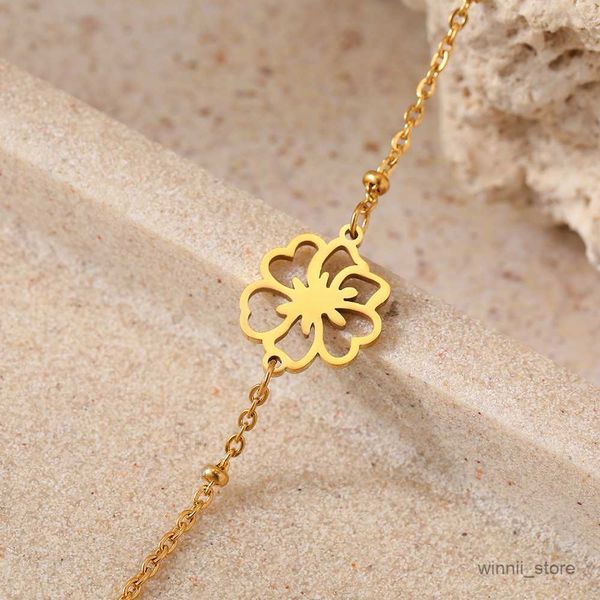 charm bracelets stainless steel bracelets exquisite flower pendant fashion non-fading high-quality bracelet for women jewelry party gift r23, Golden;silver
charm bracelets stainless steel bracelets exquisite flower pendant fashion non-fading high-quality bracelet for women jewelry party gift r23, Golden;silver