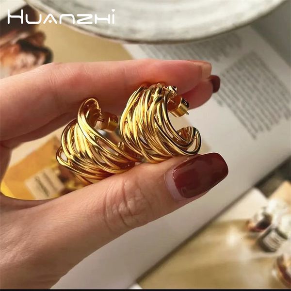 ear cuff huanzhi ctype multilayer hoop earring for women winding line wide side vintage hollow metal heavy trendy party jewelry 230630, Silver
ear cuff huanzhi ctype multilayer hoop earring for women winding line wide side vintage hollow metal heavy trendy party jewelry 230630, Silver