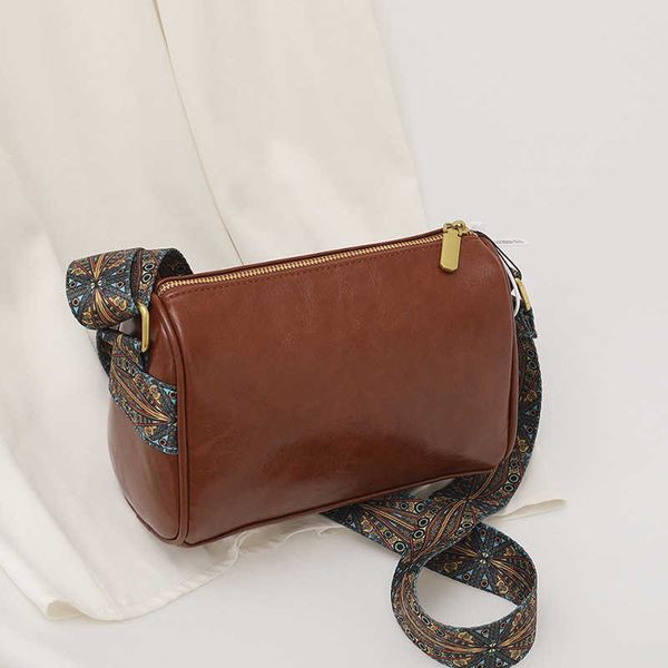 oil wax leather pillow bag for women's new minimalist patent leather underarm bag niche style shoulder bag
oil wax leather pillow bag for women's new minimalist patent leather underarm bag niche style shoulder bag