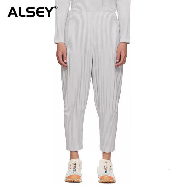 men's pants alsey miyake pleated bloomers mens 2023 low crotch radish harlan stretch casual clothing 230630, Black
men's pants alsey miyake pleated bloomers mens 2023 low crotch radish harlan stretch casual clothing 230630, Black