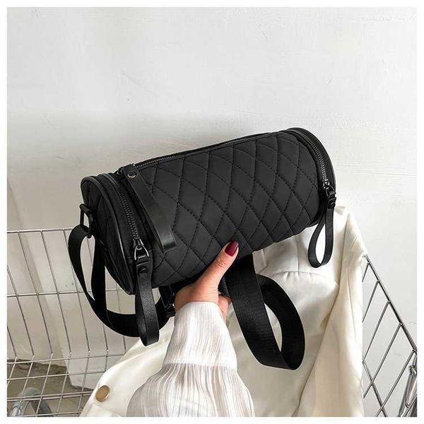 new lingge cylinder bag single shoulder crossbody bag casual pillow bag solid large capacity wide shoulder strap underarm bag
new lingge cylinder bag single shoulder crossbody bag casual pillow bag solid large capacity wide shoulder strap underarm bag
