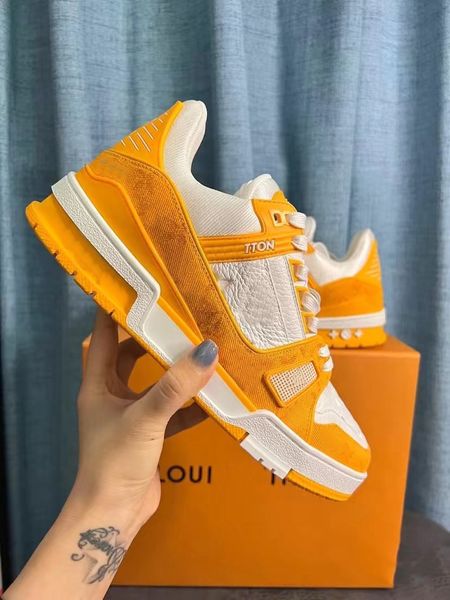 luxury brand casual shoes trainer causal shoes men's and women's shoes 1:1 high-quality casual shoes exquisite box 2023 new low-sh, Black
luxury brand casual shoes trainer causal shoes men's and women's shoes 1:1 high-quality casual shoes exquisite box 2023 new low-sh, Black