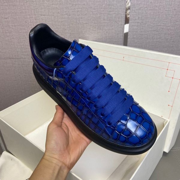 designers oversized sneaker casual shoes sole white black leather luxury velvet suede womens espadrilles mens high-quality flat lace up trai
designers oversized sneaker casual shoes sole white black leather luxury velvet suede womens espadrilles mens high-quality flat lace up trai