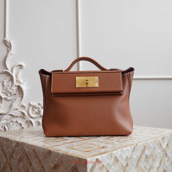 designer h home 2424 tote bags gold gold brown mini2424 21 mini bag pomari 6 pure manual wax thread sewing with real logo
designer h home 2424 tote bags gold gold brown mini2424 21 mini bag pomari 6 pure manual wax thread sewing with real logo