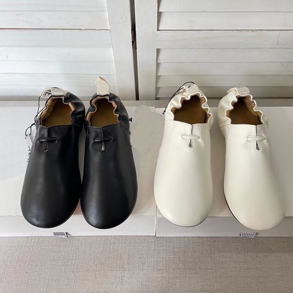 toy slipper goatskin leather women anagram derby shoes designer luxury fashion ballet shoes size 35-40, Black
toy slipper goatskin leather women anagram derby shoes designer luxury fashion ballet shoes size 35-40, Black