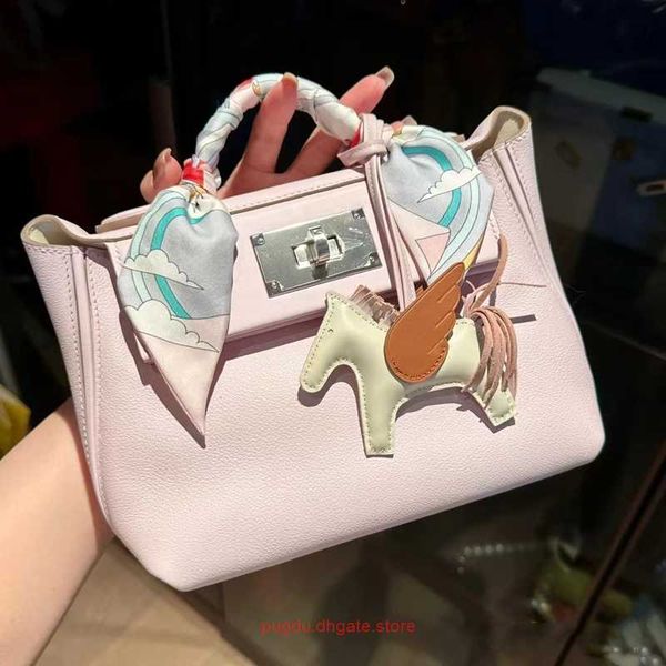 designer h home 2424 tote bags cowhide pure manual wax line bag mini2424 one shoulder women's leather dream purple with real logo
designer h home 2424 tote bags cowhide pure manual wax line bag mini2424 one shoulder women's leather dream purple with real logo