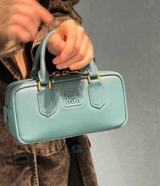 small design bowling for women 2023 new trendy cool ins internet celebrity commuting versatile crossbody small square bag
small design bowling for women 2023 new trendy cool ins internet celebrity commuting versatile crossbody small square bag