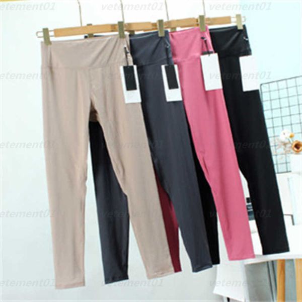 fashion yoga pant designer tracksuit women comfortable nulu fabric glutinous soft texture slim-fitting sports yoga pants womens clothes, Black;white
fashion yoga pant designer tracksuit women comfortable nulu fabric glutinous soft texture slim-fitting sports yoga pants womens clothes, Black;white
