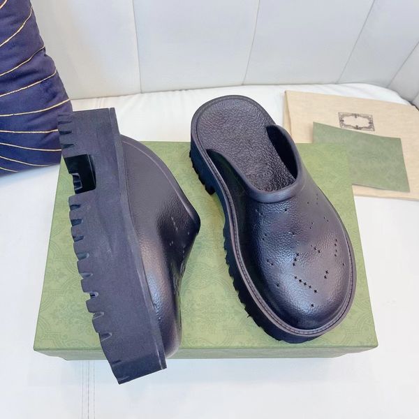 2023 new designer sandals letter hole thick sole slippers non-slip wearing soft bottom beach couple on poo feeling breathable soft bottom ev, Black
2023 new designer sandals letter hole thick sole slippers non-slip wearing soft bottom beach couple on poo feeling breathable soft bottom ev, Black