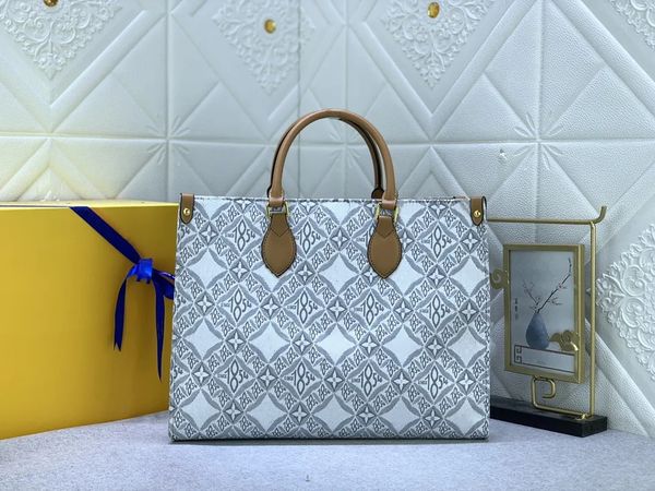 gmt deluxe r luxury onthego gm hand tote leopard pattern bag embossed flower monograms since jacquard black bordeaux jacquard textile handba
gmt deluxe r luxury onthego gm hand tote leopard pattern bag embossed flower monograms since jacquard black bordeaux jacquard textile handba