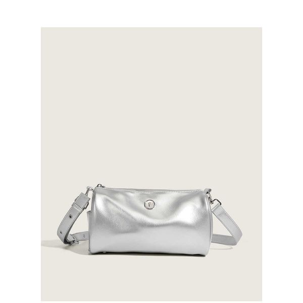 silver pillow bag premium and exquisite small group bag female version new fashion one shoulder oblique cross underarm bag
silver pillow bag premium and exquisite small group bag female version new fashion one shoulder oblique cross underarm bag
