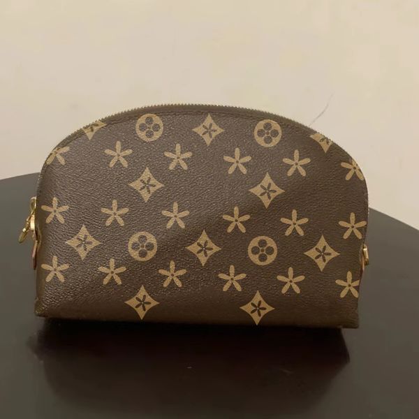 m47515 hobo clutch travel make up bags womens cowhide handbag stuff sacks designer evening bags mens purses pochette zipper tote shoulder cr
m47515 hobo clutch travel make up bags womens cowhide handbag stuff sacks designer evening bags mens purses pochette zipper tote shoulder cr